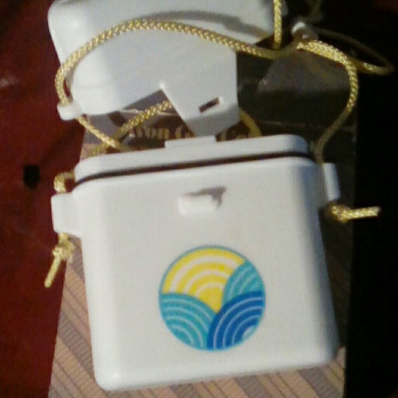 Avon gift collection - Picture 2 of 2